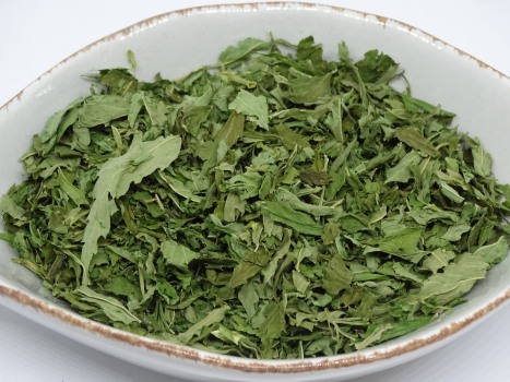 % Hanf Blätter (THC-arm) bio